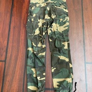 Camo pants